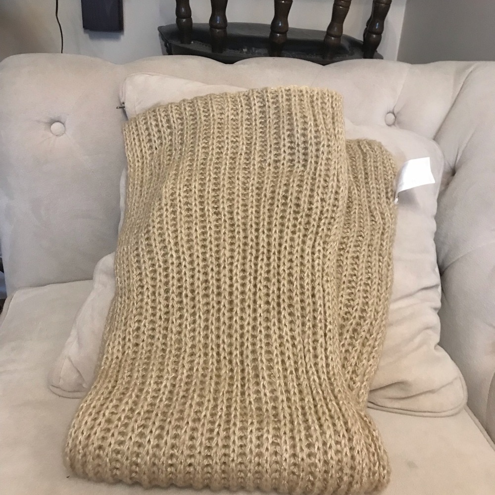 Esmara scarf